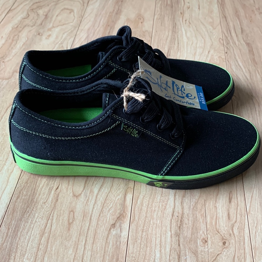 Salt life men’s sneakers black green